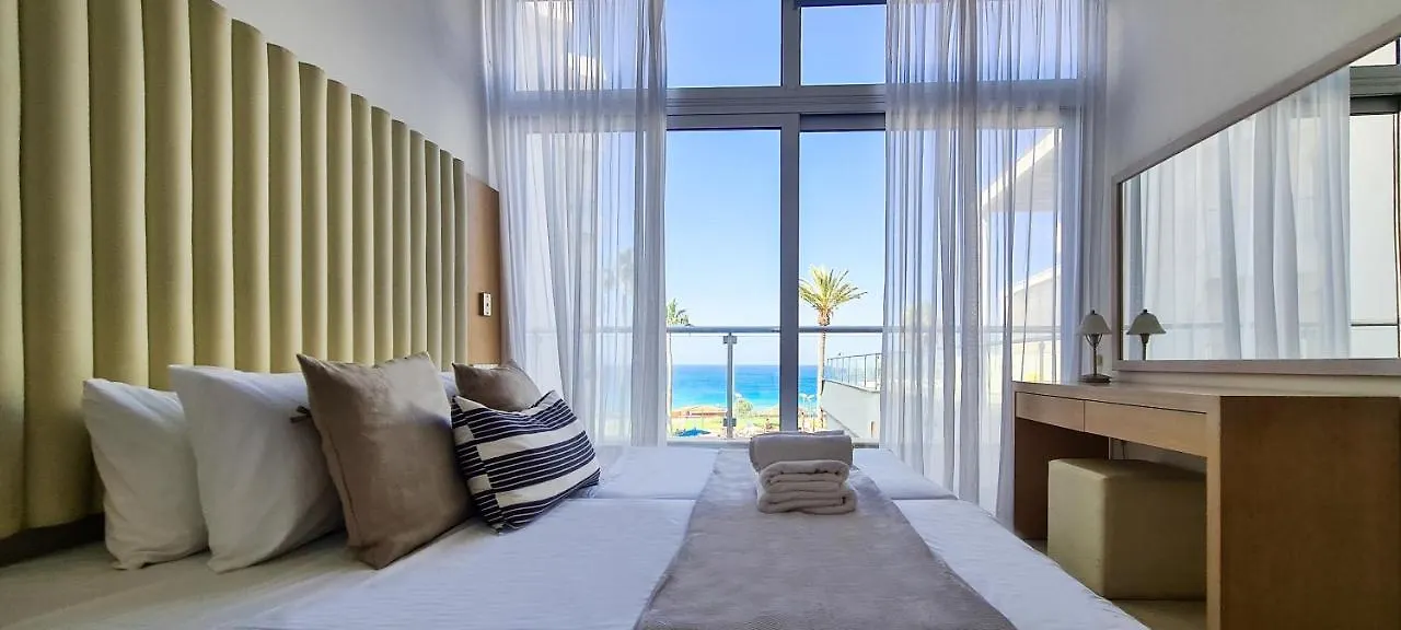 Phaedrus Living: Seafront Luxury Flat Pallini Court 113 Protaras